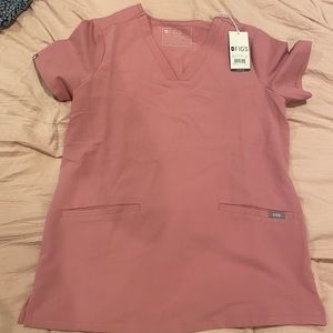 Figs - Chalk Pink Casma Scrub Top NWT